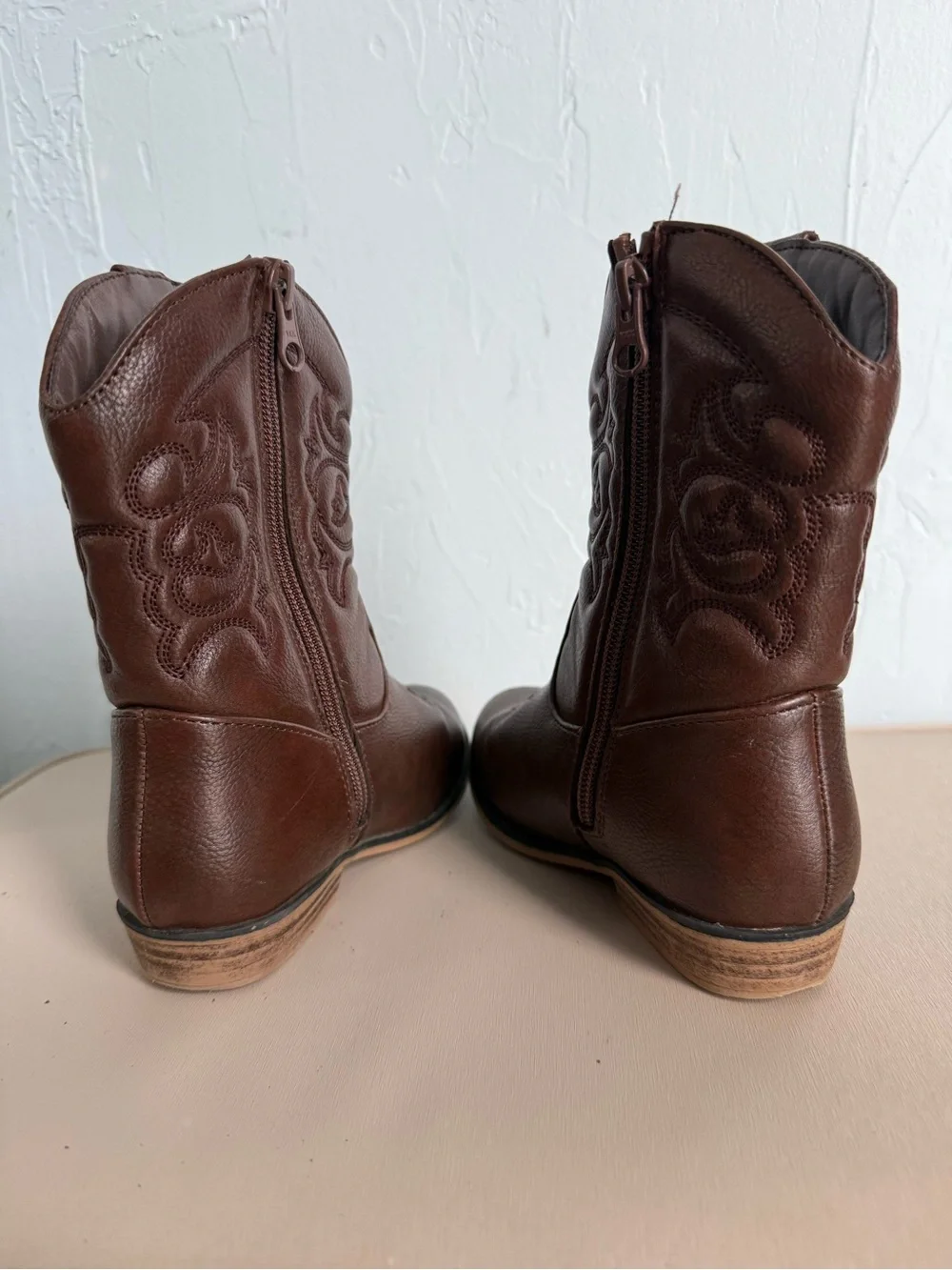 Cat & Jack Brown Kids Zip Western Boots